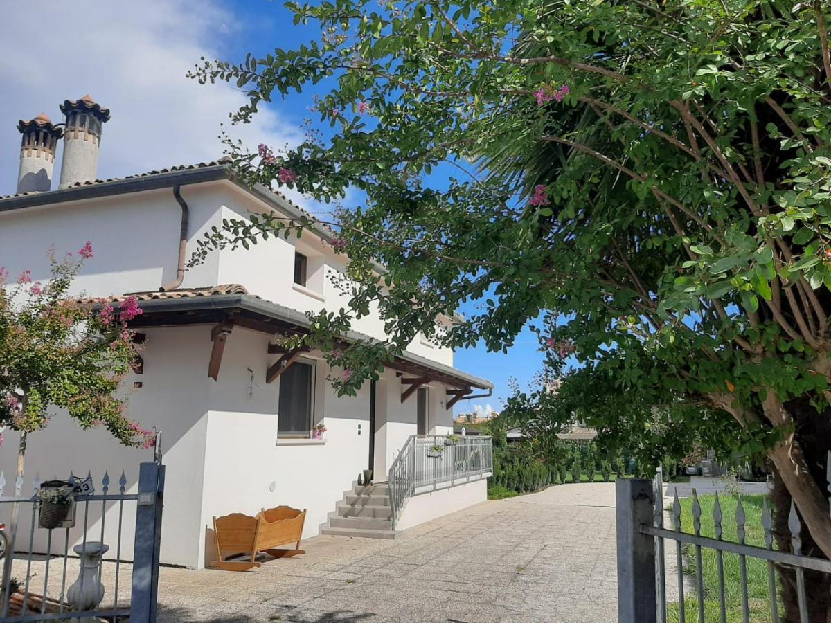 Locazione Turistica El Sghirlo Ξενοδοχείο Vidor Εξωτερικό φωτογραφία